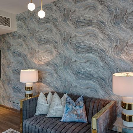 Durrani Homes - Designer 2Br Apt With Stunning Burj Khalifa And Fountain View Дубай Екстер'єр фото