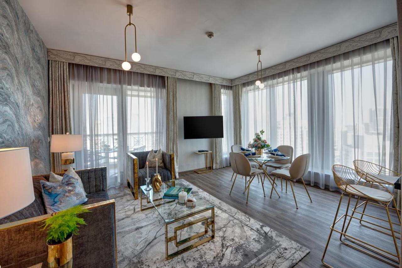 Durrani Homes - Designer 2Br Apt With Stunning Burj Khalifa And Fountain View Дубай Екстер'єр фото