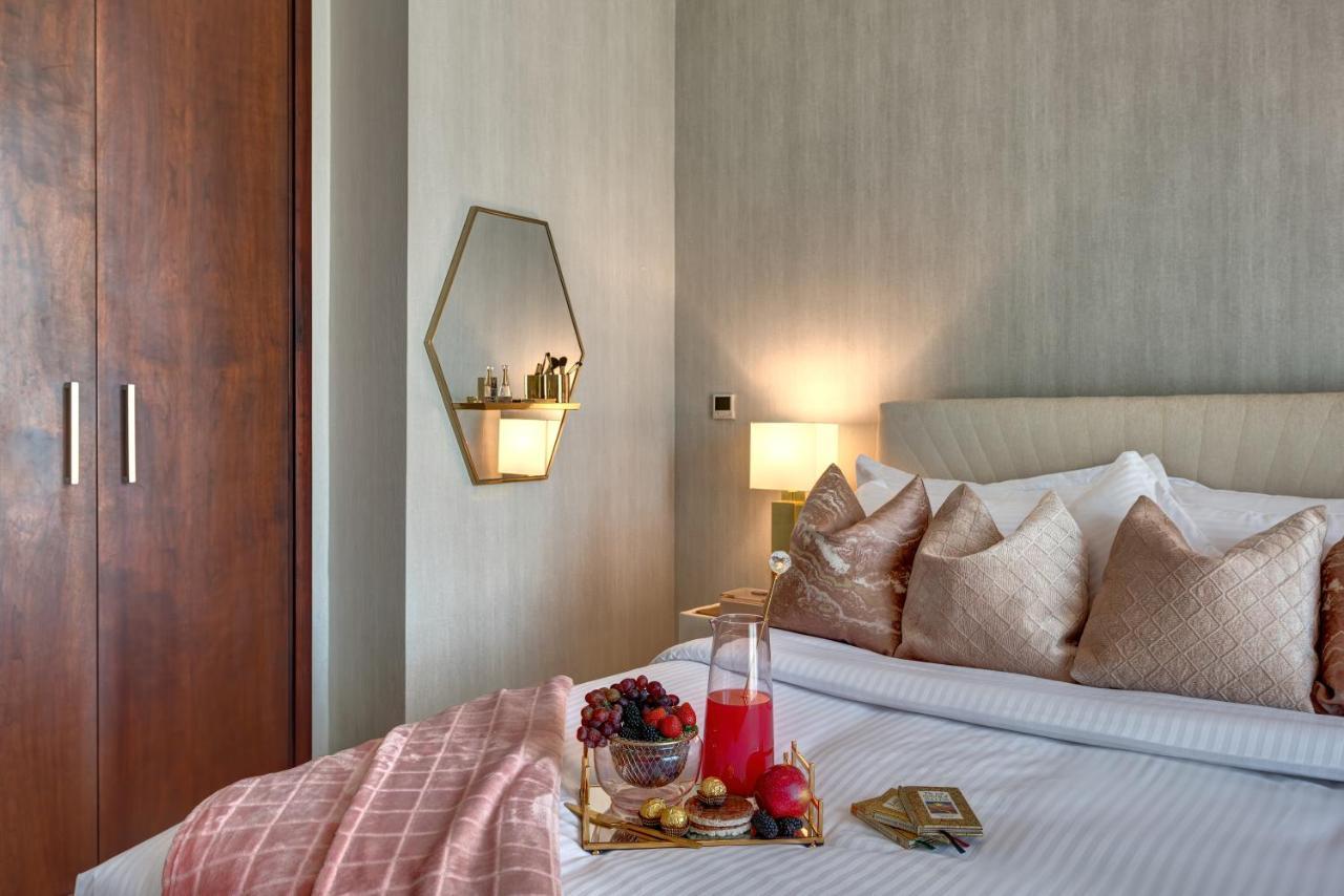 Durrani Homes - Designer 2Br Apt With Stunning Burj Khalifa And Fountain View Дубай Екстер'єр фото