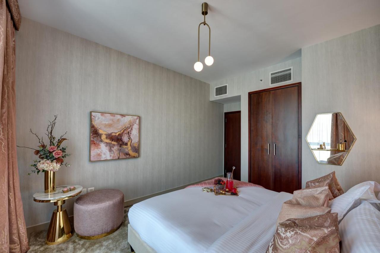 Durrani Homes - Designer 2Br Apt With Stunning Burj Khalifa And Fountain View Дубай Екстер'єр фото
