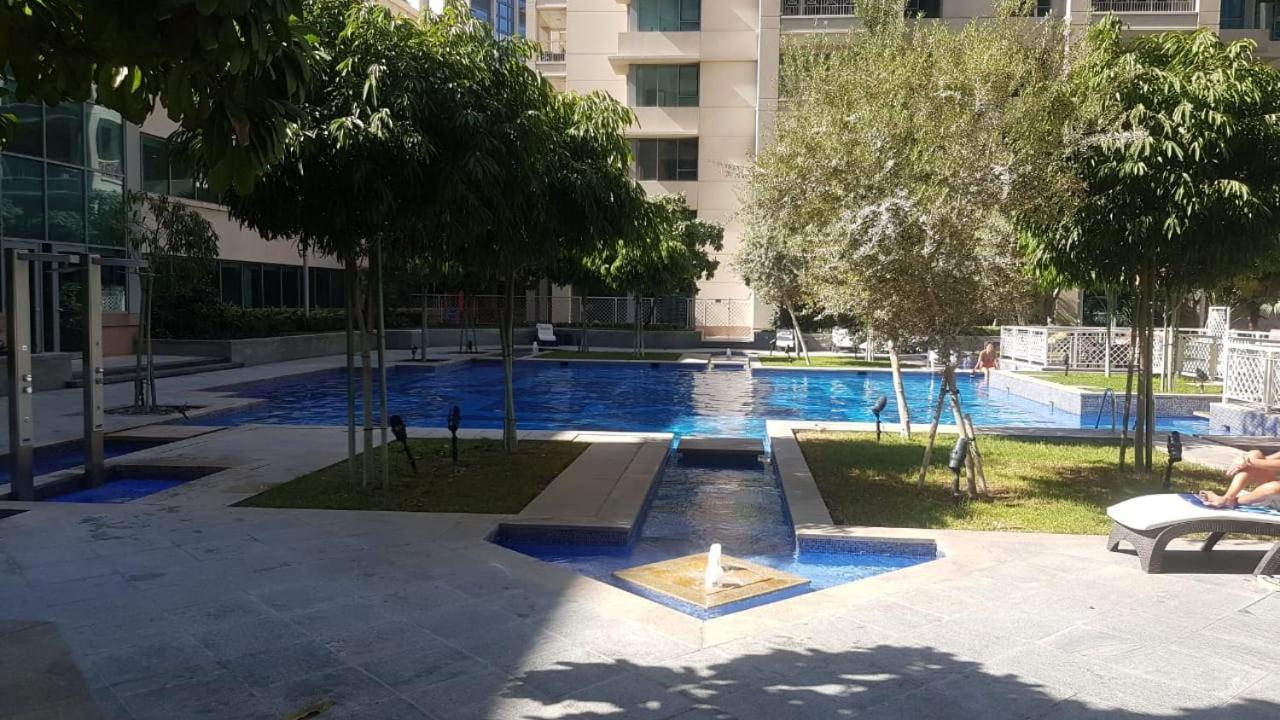 Durrani Homes - Designer 2Br Apt With Stunning Burj Khalifa And Fountain View Дубай Екстер'єр фото
